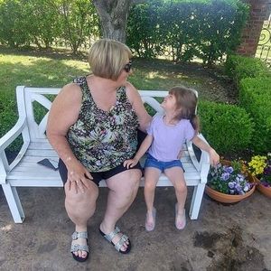 Meet your Posher, Leigh ann